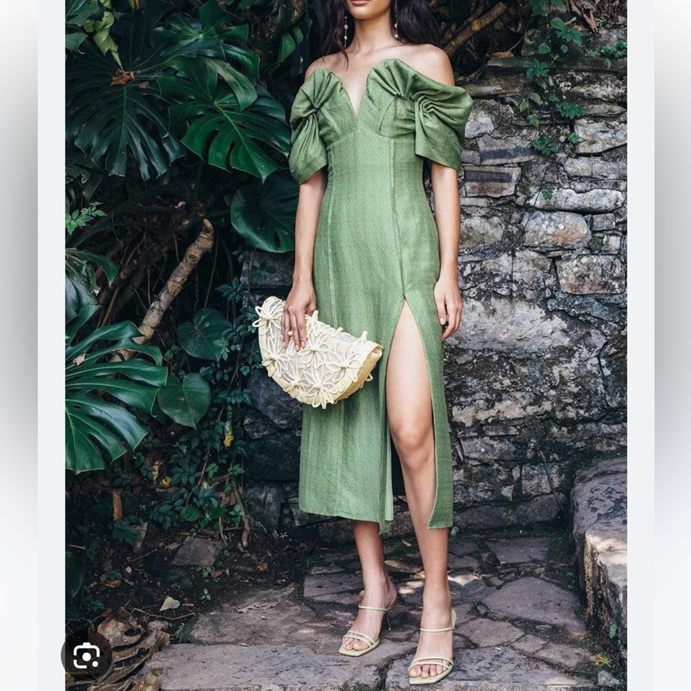 Cult Gaia Muna Dress Size 6 $698 - sold out online!